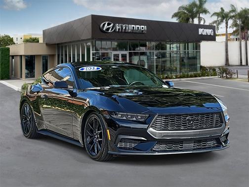 2025 Ford Mustang EcoBoost