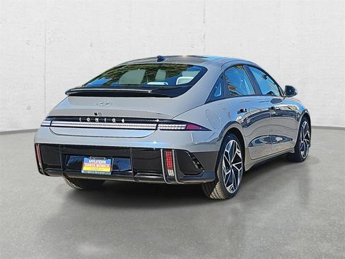 2025 Hyundai IONIQ 6 SEL