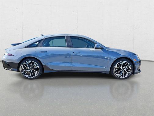 2025 Hyundai IONIQ 6 SEL