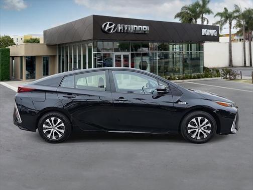 2022 Toyota Prius Prime XLE