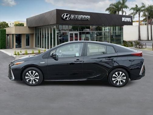 2022 Toyota Prius Prime XLE