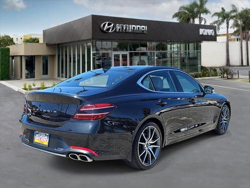 2022 Genesis G70 2.0T RWD