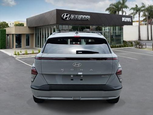 2025 Hyundai KONA EV SEL