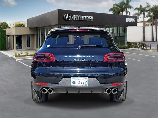 2018 Porsche Macan S