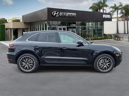 2018 Porsche Macan S