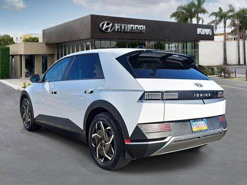 2024 Hyundai IONIQ 5 SEL