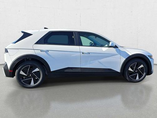 Atlas White 2026 Hyundai IONIQ 5 SEL