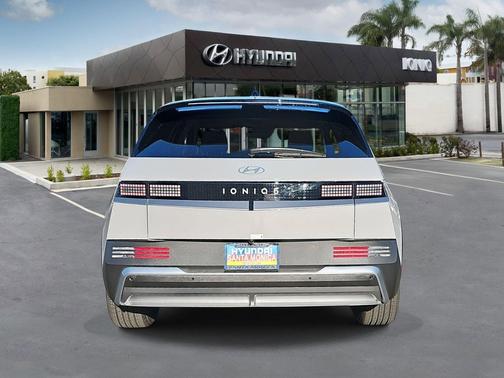 2026 Hyundai IONIQ 5 SE