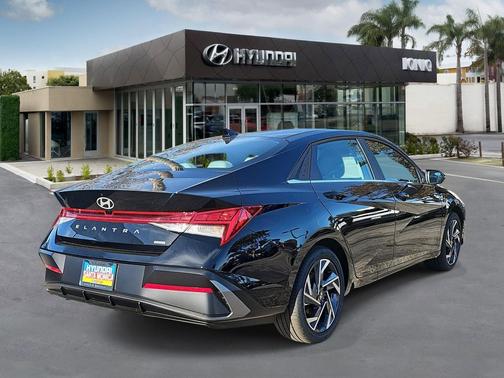 2026 Hyundai ELANTRA HEV Limited