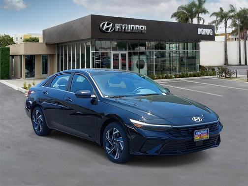 2025 Hyundai ELANTRA Sport