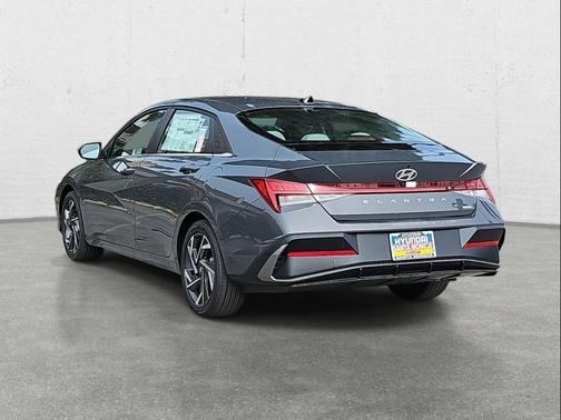 2025 Hyundai ELANTRA HEV Limited