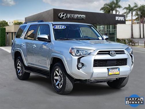 2024 Toyota 4Runner TRD Off Road