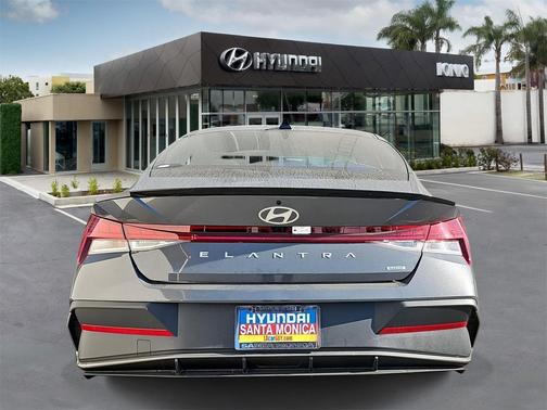 2025 Hyundai ELANTRA HEV SEL Sport