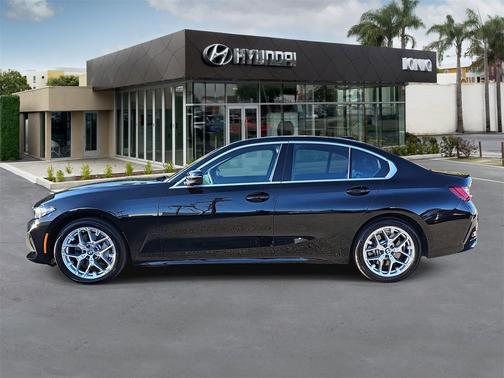 2025 BMW 330 i xDrive