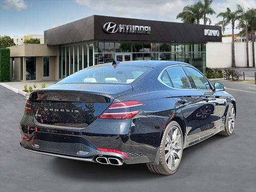2022 Genesis G70 2.0T RWD