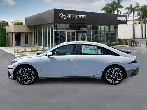 2025 Hyundai IONIQ 6 SEL