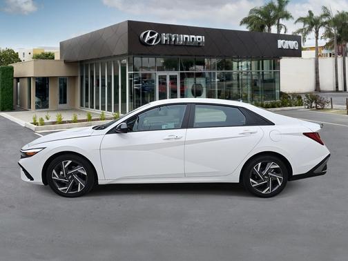 2025 Hyundai ELANTRA HEV SEL Sport
