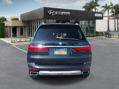 2022 BMW X7 xDrive40i