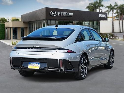 2025 Hyundai IONIQ 6 Limited