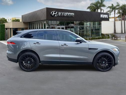 2019 Jaguar F-PACE 25t Premium