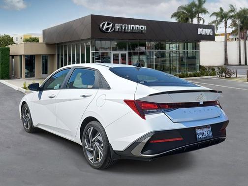 2025 Hyundai ELANTRA Sport