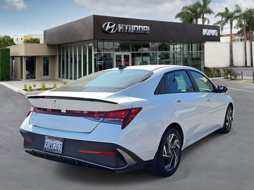 2025 Hyundai ELANTRA Sport