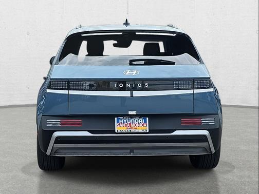 2025 Hyundai IONIQ 5 SEL