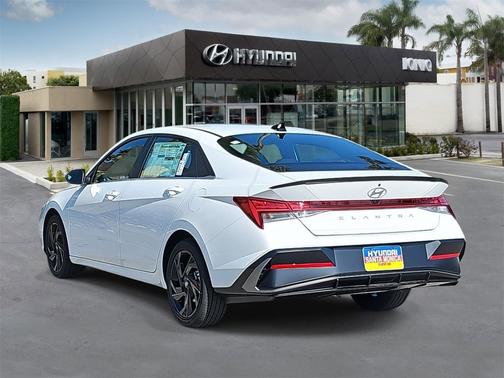 2026 Hyundai ELANTRA Sport