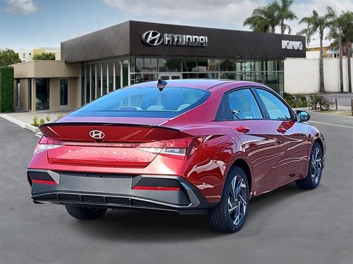 2025 Hyundai ELANTRA Sport