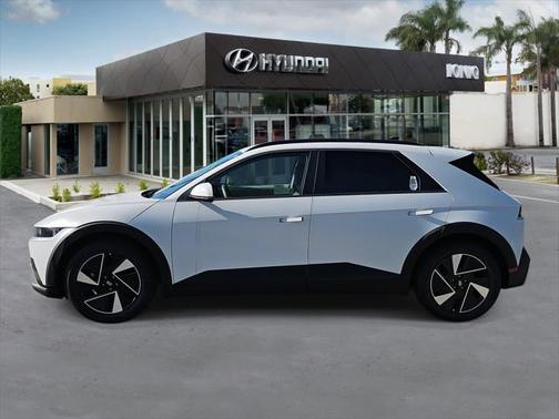 2025 Hyundai IONIQ 5 SE