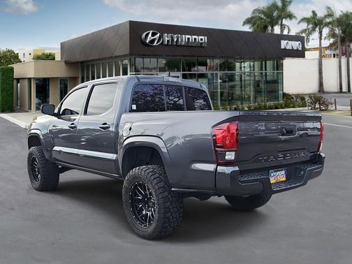 2022 Toyota Tacoma SR