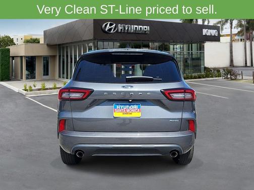 Carbonized Gray Metallic 2024 Ford Escape ST-Line