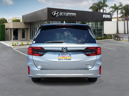 2025 Honda Odyssey Touring