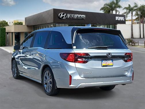 2025 Honda Odyssey Touring
