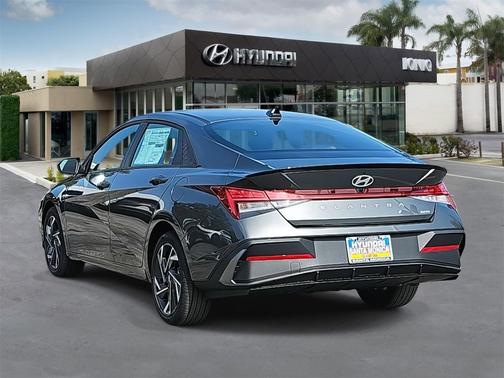 2025 Hyundai ELANTRA HEV SEL Sport