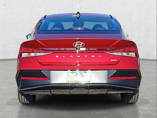 2025 Hyundai ELANTRA HEV Limited