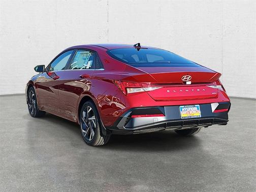 2025 Hyundai ELANTRA HEV Limited