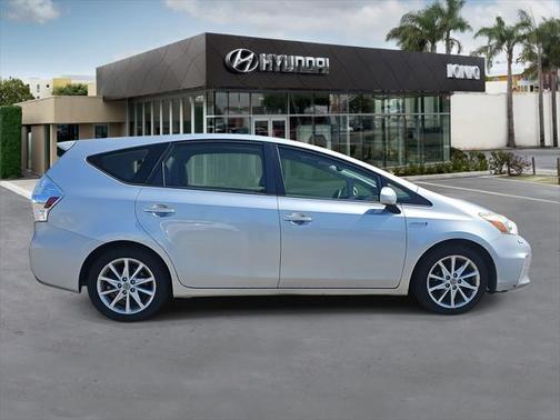 2013 Toyota Prius v