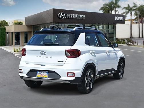 2023 Hyundai VENUE Limited