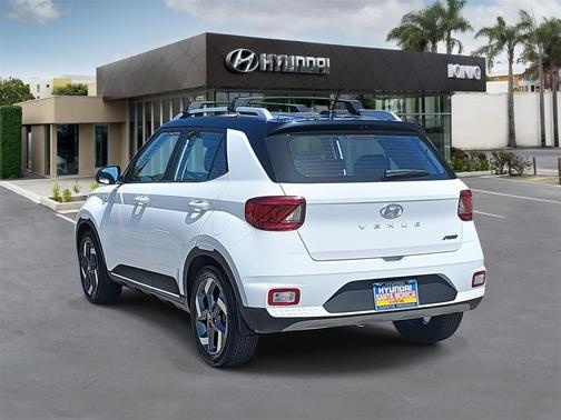 2023 Hyundai VENUE Limited