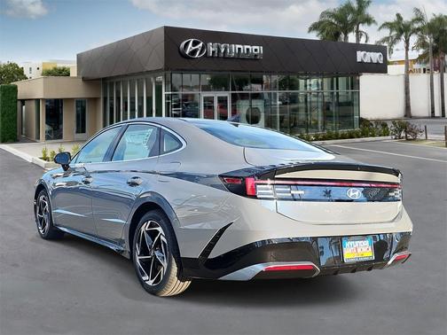 2026 Hyundai SONATA SEL