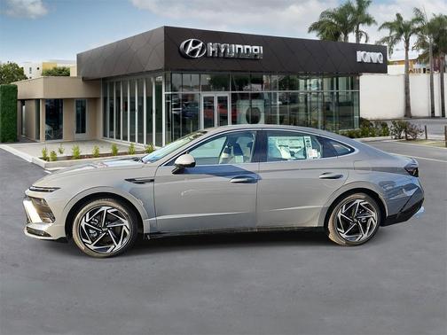 2026 Hyundai SONATA SEL