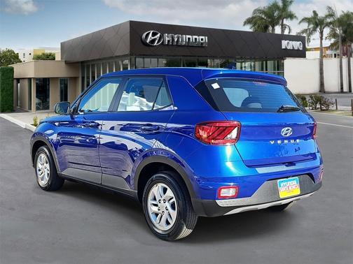 2022 Hyundai VENUE SE