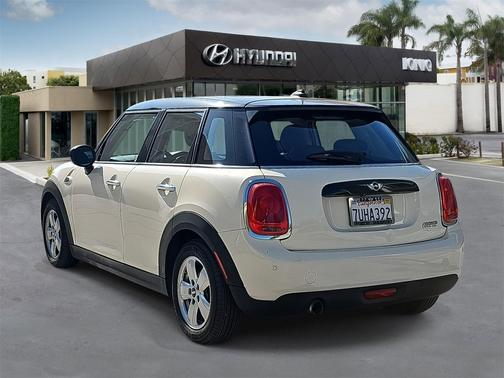 2016 MINI Hardtop Cooper