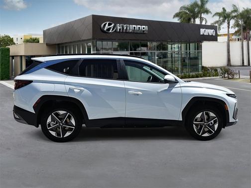 2025 Hyundai TUCSON Plug-In Hybrid SEL