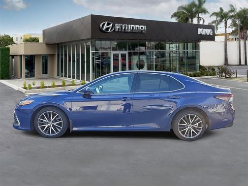2023 Toyota Camry XLE