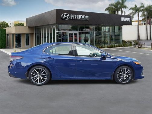 2023 Toyota Camry XLE