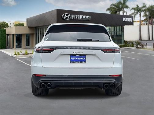 2022 Porsche Cayenne Cayenne