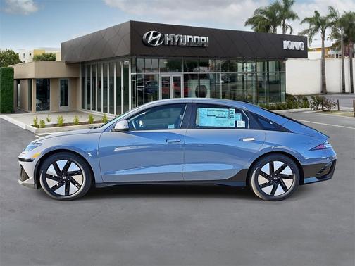 2025 Hyundai IONIQ 6 SE