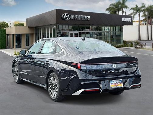 2025 Hyundai SONATA Hybrid SE